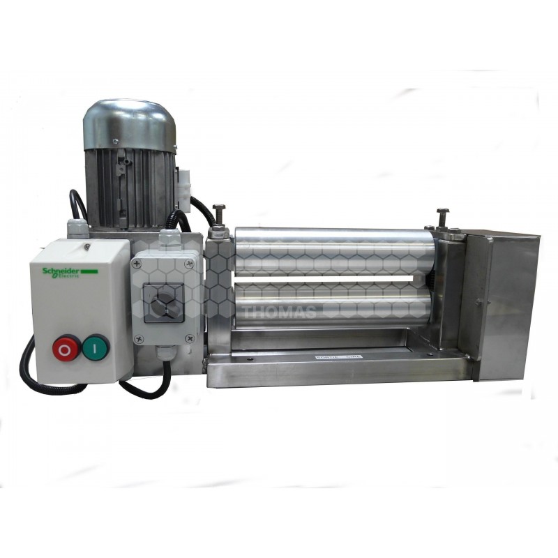 MACHINE A GAUFRER ELECTRIQUE (L 300 MM - CELLULE 4.9 MM)